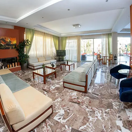 Feriehus Ena - Elegant Mountain View With Pool